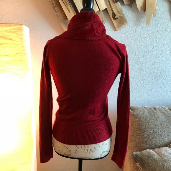 4[Carol Rose] Red petite draped turtleneck - Picture 4 of 7